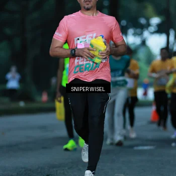 Runner Photo 7747667