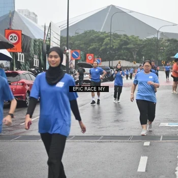 Runner Photo 7747684