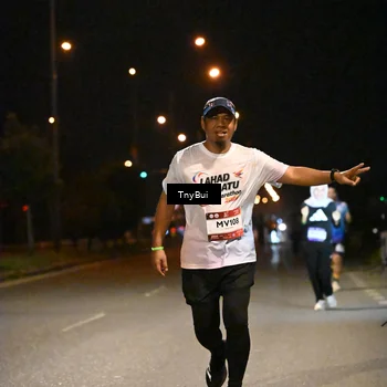 Runner Photo 7747772