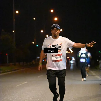 Runner Photo 7747793