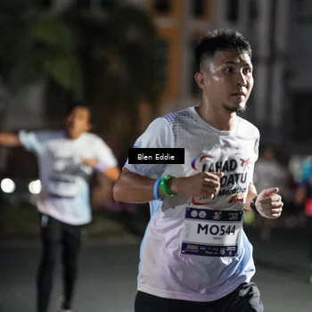 Runner Photo 7747806