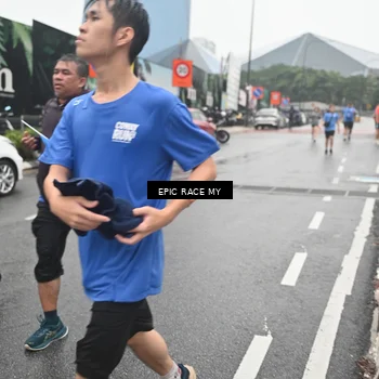 Runner Photo 7747810