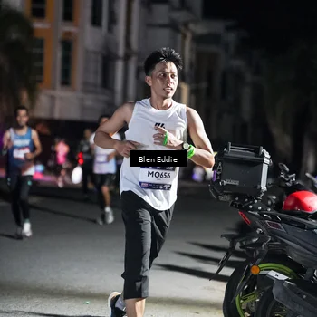 Runner Photo 7747819
