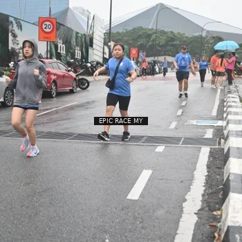 Runner Photo 7747846