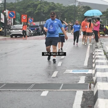 Runner Photo 7747848