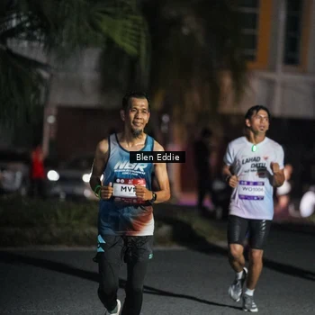 Runner Photo 7747849