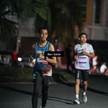 Runner Photo 7747859