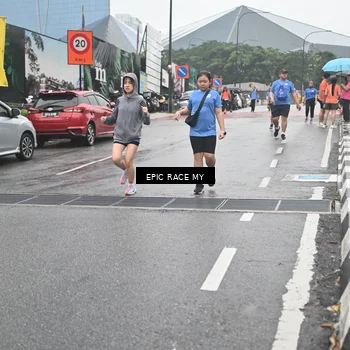 Runner Photo 7747870