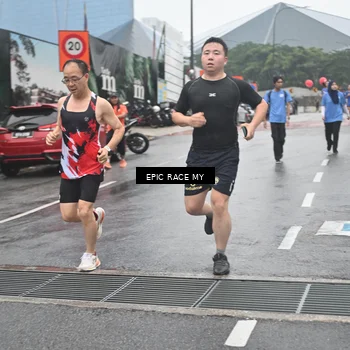 Runner Photo 7747938