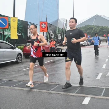 Runner Photo 7747952