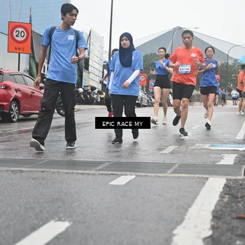 Runner Photo 7747964