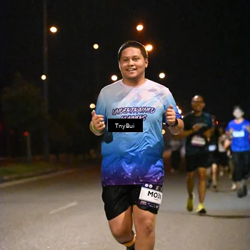 Runner Photo 7747990