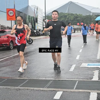 Runner Photo 7747993