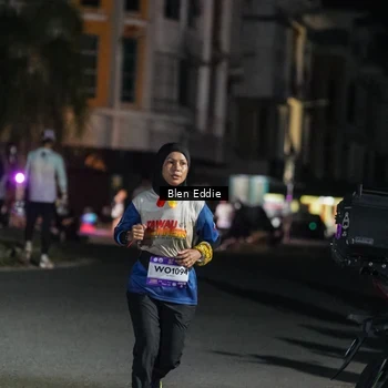 Runner Photo 7747999