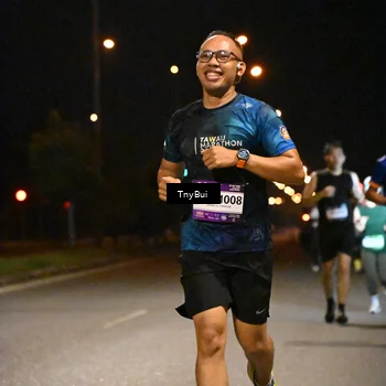 Runner Photo 7748008