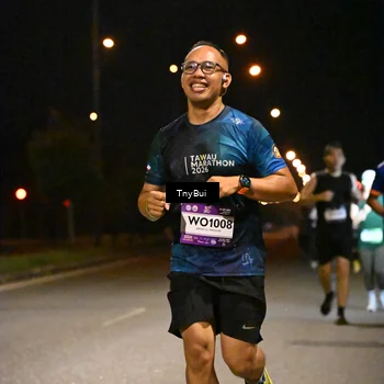 Runner Photo 7748009