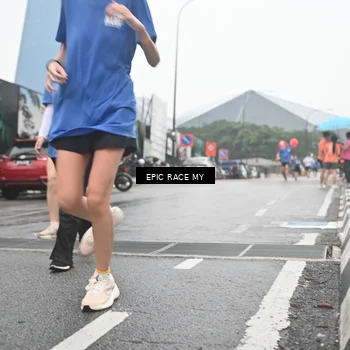 Runner Photo 7748023