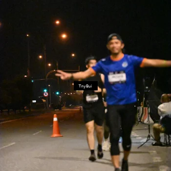 Runner Photo 7748028