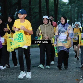 Runner Photo 7748035