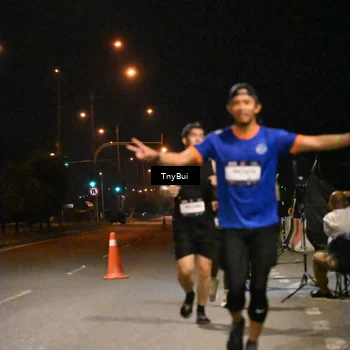 Runner Photo 7748042