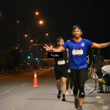 Runner Photo 7748045