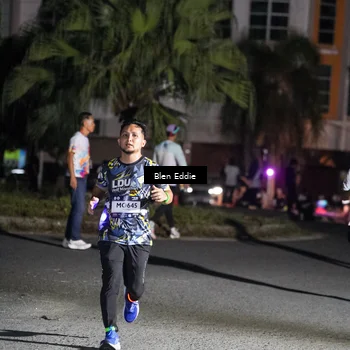 Runner Photo 7748050