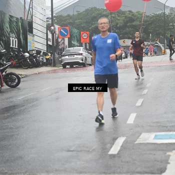 Runner Photo 7748057