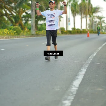 Runner Photo 7748076