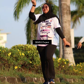 Runner Photo 7748082