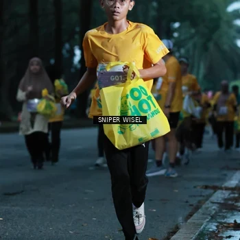 Runner Photo 7748087