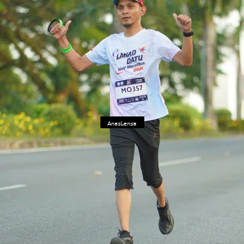 Runner Photo 7748089