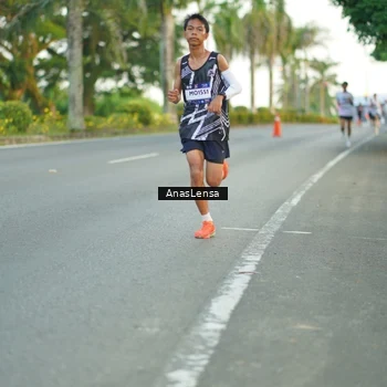 Runner Photo 7748096