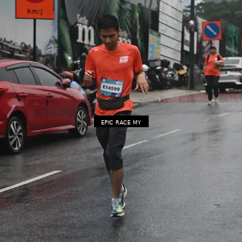 Runner Photo 7748104