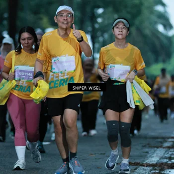 Runner Photo 7748106
