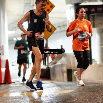 Runner Photo 7748115