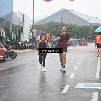 Runner Photo 7748121