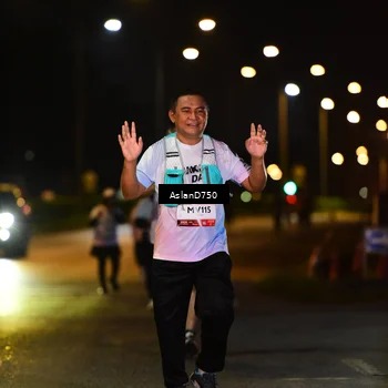 Runner Photo 7748128