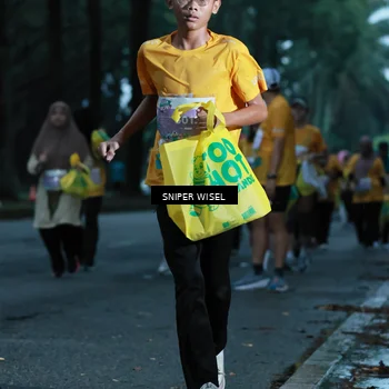Runner Photo 7748129