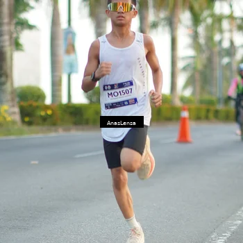 Runner Photo 7748135