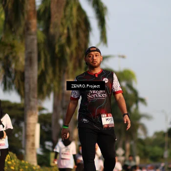 Runner Photo 7748136