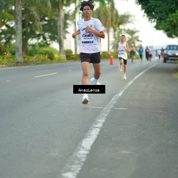 Runner Photo 7748137