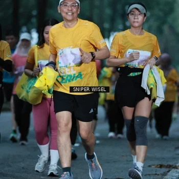 Runner Photo 7748138