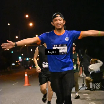 Runner Photo 7748140