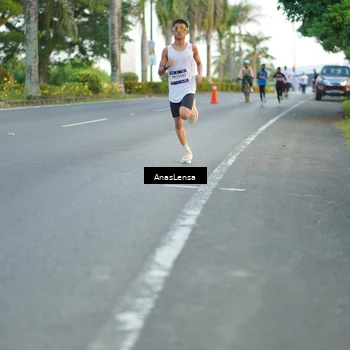 Runner Photo 7748145