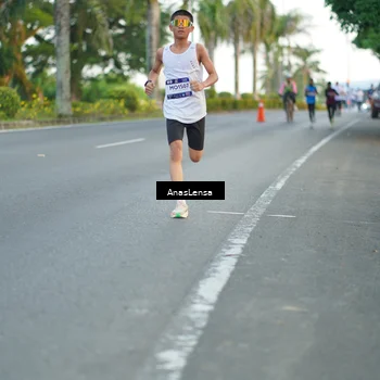 Runner Photo 7748147