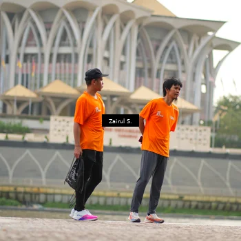 Runner Photo 7748149