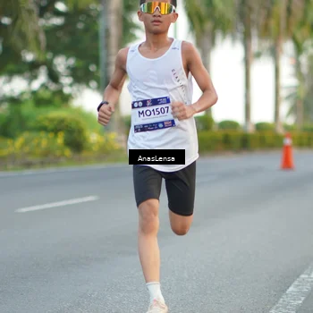 Runner Photo 7748152