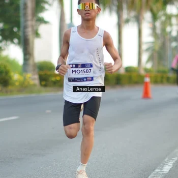 Runner Photo 7748162