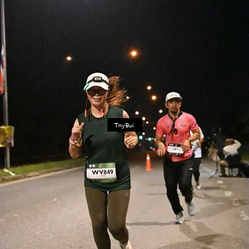 Runner Photo 7748176