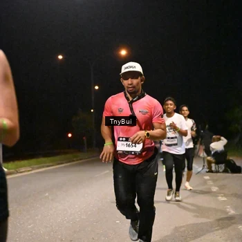 Runner Photo 7748198
